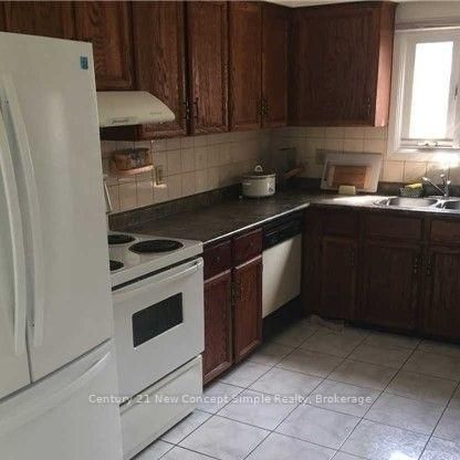 For Lease - 73 Ambercroft Boulevard, Toronto, Ontario - Photo 1