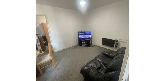 1 bed Ground Floor Flat/Apartment, - Photo 2