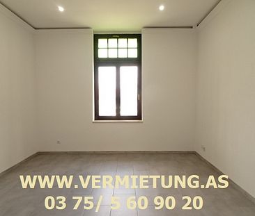 Wohnung erstrahlt für Sie in neuem Glanz & tolle EBK vorhanden - Photo 2