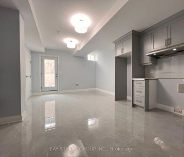 Detached Home For Lease | N9246341 - Photo 3