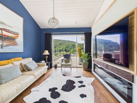 Attraktives Einfamilienhaus im malerischen Mettauertal mit Blick auf den Jura Park - Photo 1