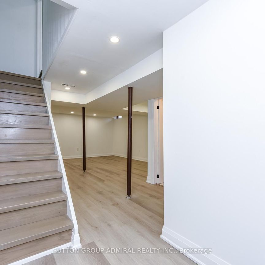 For Lease - 4 Hardcastle Court, Brampton, Ontario - Photo 1