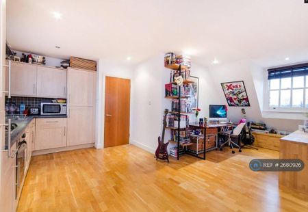 1 bedroom flat to rent - Photo 4