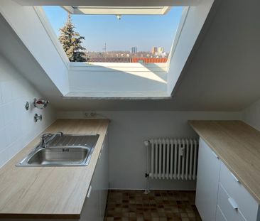 Schöne helle 2-Zimmer-Wohnung mit Stellplatz, ab 1.12.25 frei - Foto 1