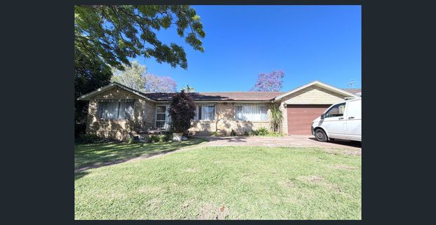 Renovated 5-beds house in Murray Farm Public catchment - Photo 1