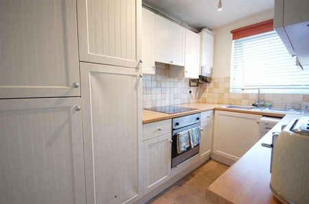 Bourne Court, Station Approach, Ruislip, HA4 - Photo 3