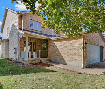 For Lease - 63 Newborough Crescent, Barrhaven, Ontario - Photo 2