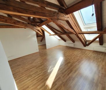 Geförderte Dachgeschosswohnung im 2. Stock mit 62 m² - Photo 2