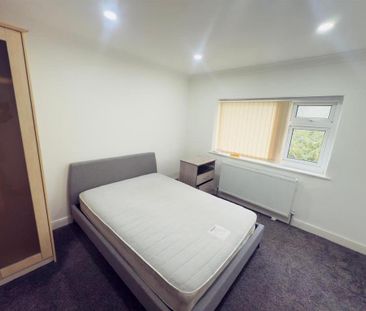 3 bedroom semi-detached house to rent - Photo 6