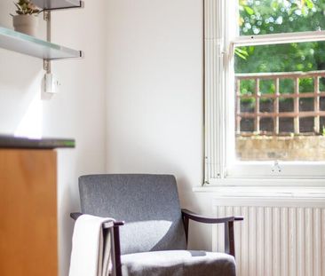 2 bedroom ground floor flat to rent - Photo 3