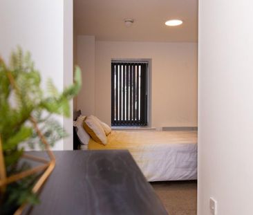 2 bedroom flat to rent - Photo 6