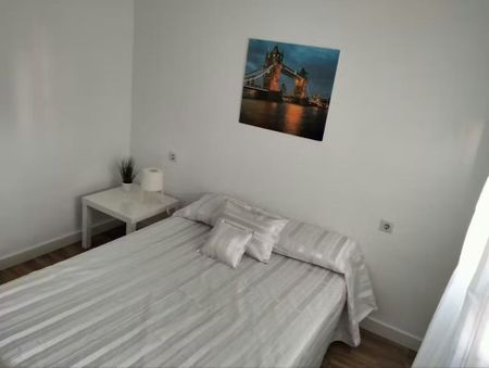 Calle Frascuelo, Sevilla, Andalusia 41007 - Photo 4