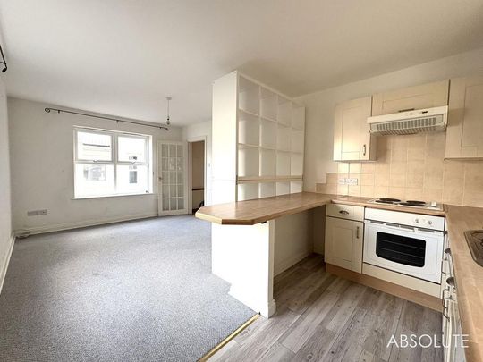 1 bedroom flat to rent - Photo 1