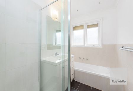 Charming Family Home in the Heart of Deer Park - Photo 2
