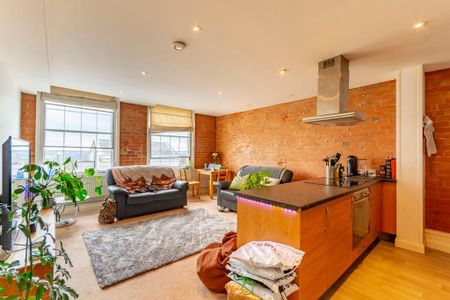 2 bedroom apartment to rent - Photo 2