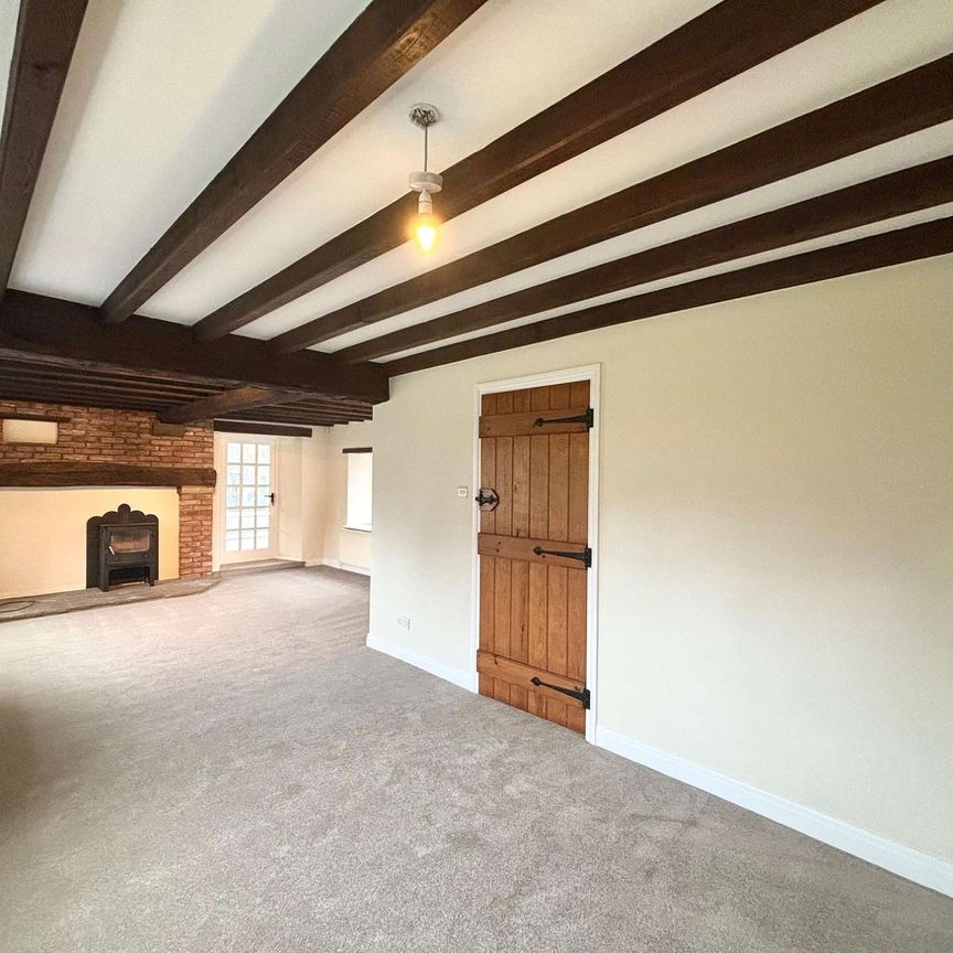 3 Bed Detached Cottage with Substantial Plot and Outbuildings - Photo 1