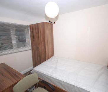 5 bedroom house to rent - Photo 3