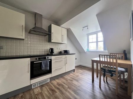 2 bedroom apartment to rent - Photo 2