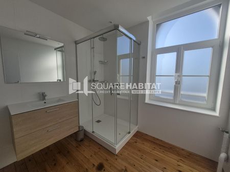 Location Appartement 3 pièces 68m² PERENCHIES 59840 - Photo 2