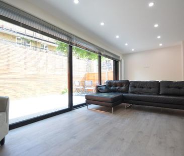 4 bedroom townhouse to rent - Photo 1