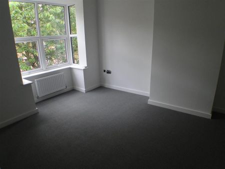 2 bedroom maisonette to rent - Photo 2