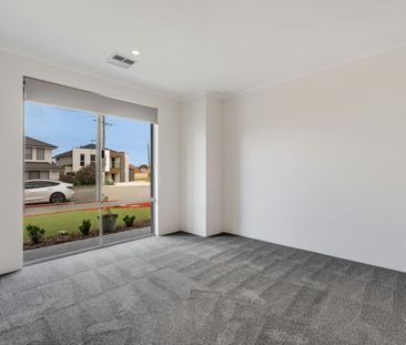 WOW - WHAT A SHOW STOPPER!!! Rossmoyne High School Zone!!! - Photo 5