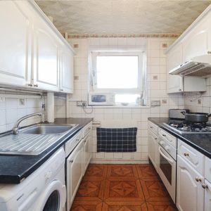 Bed in twin – Whitechapel - Photo 2