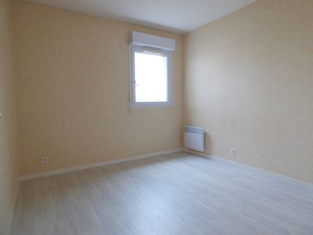 Location Appartement 3 pièces 69m² - Photo 2