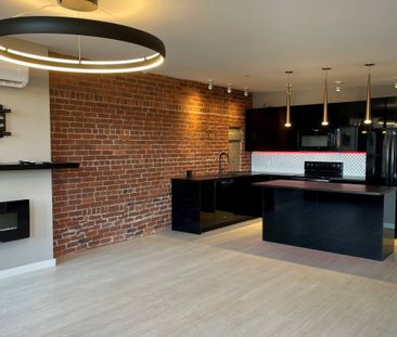 28 King Street 501 - Photo 2