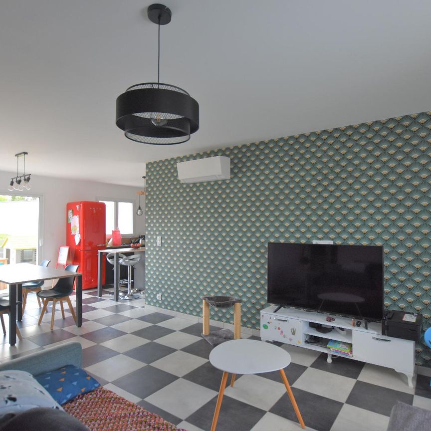 Location Maison 4 pièces 80m² LE MAY SUR EVRE 49122 - Photo 1