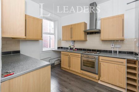 1 bedroom flat to rent - Photo 4