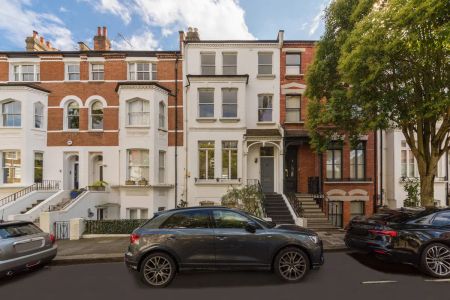 5 bedroom house in Hampstead - Photo 3