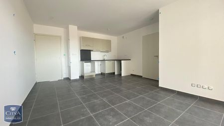 Location Appartement 2 pièces 39m² ARLES 13200 - Photo 5