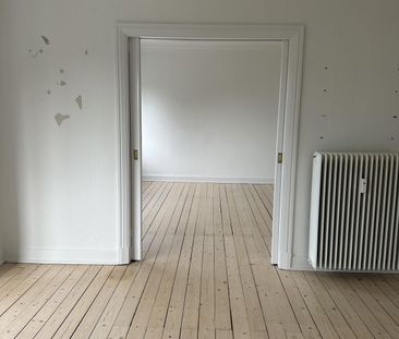 <b>Nyrenoveret 3-værelses lejlighed i Aalborg Vestby</b> - Photo 1