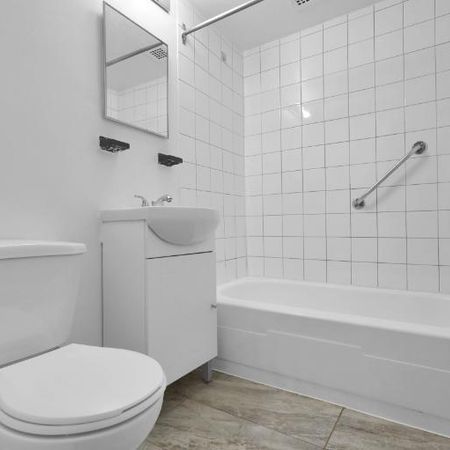 1 CH - 1 SDB - Montréal - $1,050 /mo - Photo 4