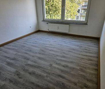 Dreizimmerwohnung mit ca. 60 m² Wohnfläche und Balkon in ruhiger, z... - Photo 1