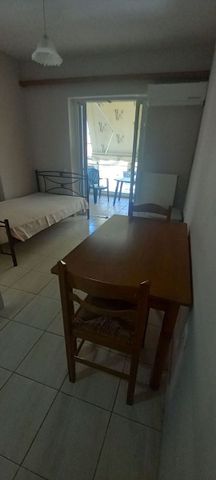 Studio/Γκαρσονιέρα για ενοικίαση Κέντρο (Χαλκίδα) - Photo 4