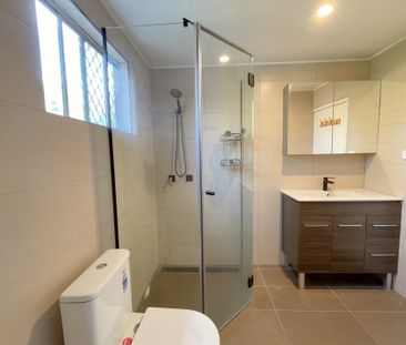 Charming, Breezy Home with City Glimpses! - Photo 6