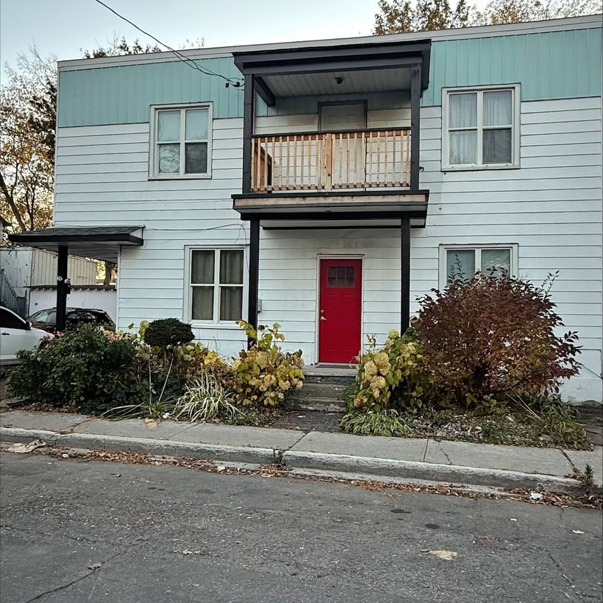 For Lease - 262 EMOND Street Unit# A, Vanier and Kingsview Park, Ontario - Photo 1