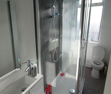 Silver Royd Hill (room 2), Armley, Leeds - Photo 3