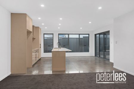 2 / 8 Peppermint Place, Prospect TAS 7250 - Photo 2