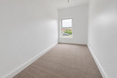 3 bedroom terraced house to rent - Photo 4