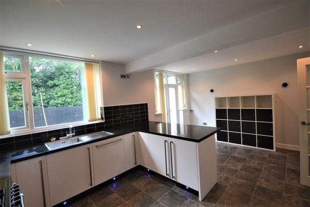 Windermere Drive, Alderley Edge - Photo 1