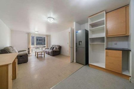 Wilton Road, London, SW1V - Photo 2