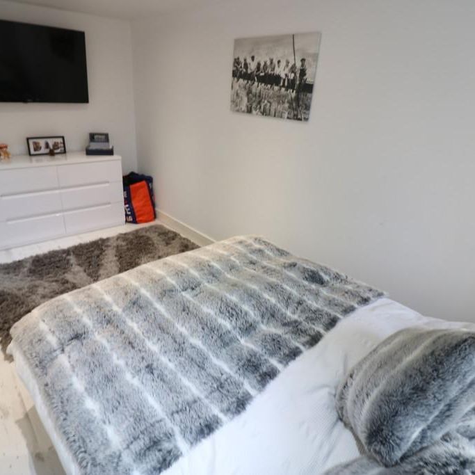 4 bedroom detached house to rent - Photo 1