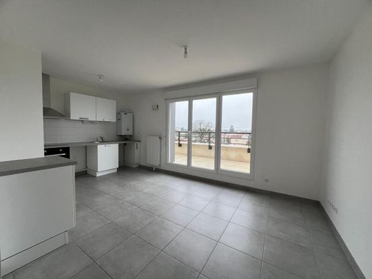 Location Appartement 2 pièces 36m² FLEURY LES AUBRAIS 45400 - Photo 1