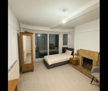 4 Bed Flat, London Road, CR7 - Photo 2