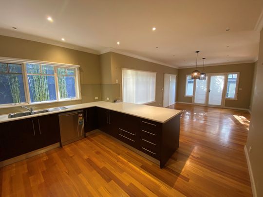 2/2 Victoria Street, Ringwood East - Photo 1