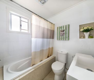 Curl Curl, 27 Griffin Road - Photo 5