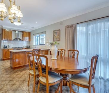 24 Collinson Street, Keilor Park VIC 3042 - House For Rent | Domain - Photo 5